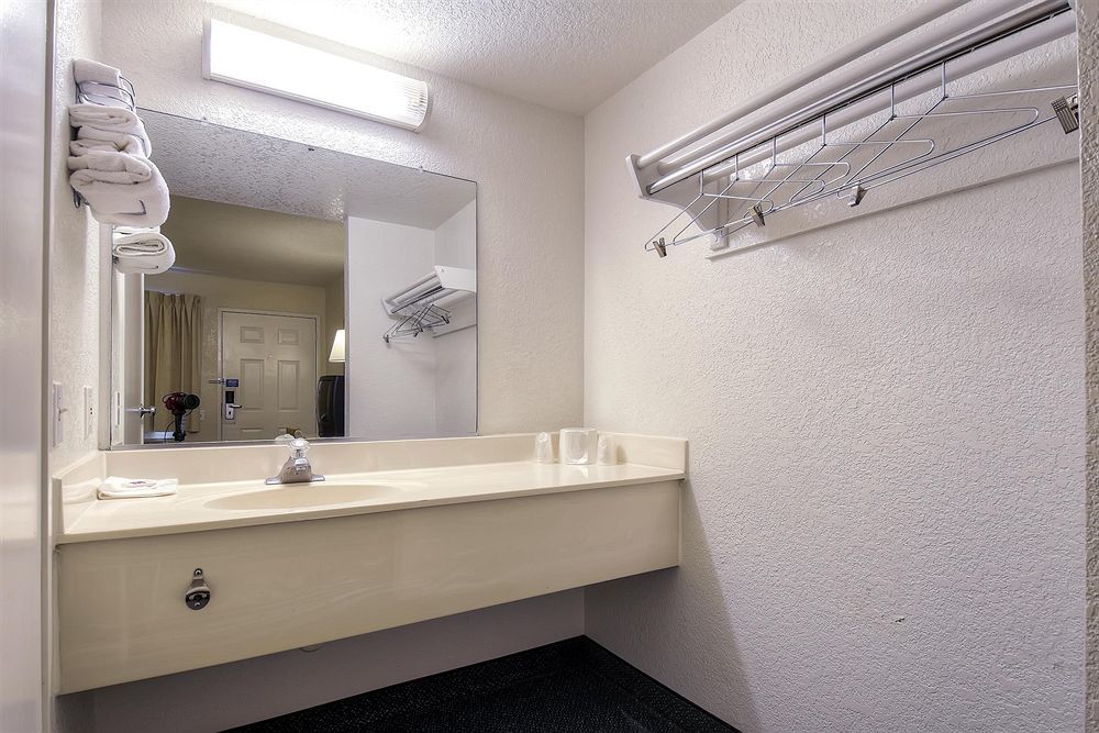 Motel 6-Buena Park, Ca - Knotts Berry Farm - Disneyland Zewnętrze zdjęcie